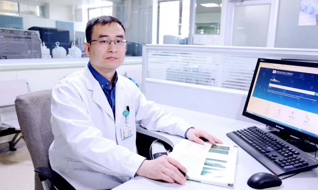 醫者故事丨劉鵬 瞄準精準醫療，追夢前沿科技在醫學研究與實驗發展之路